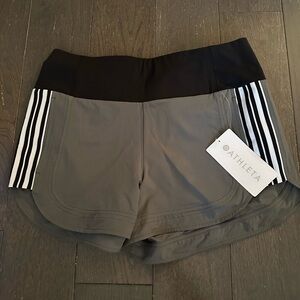 Athleta Women's Green and Black Shorts